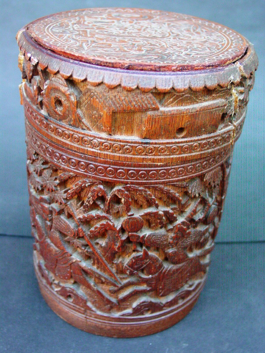 Bitong Brush Pot In Carved Bamboo From 19th China Or Japan-photo-2