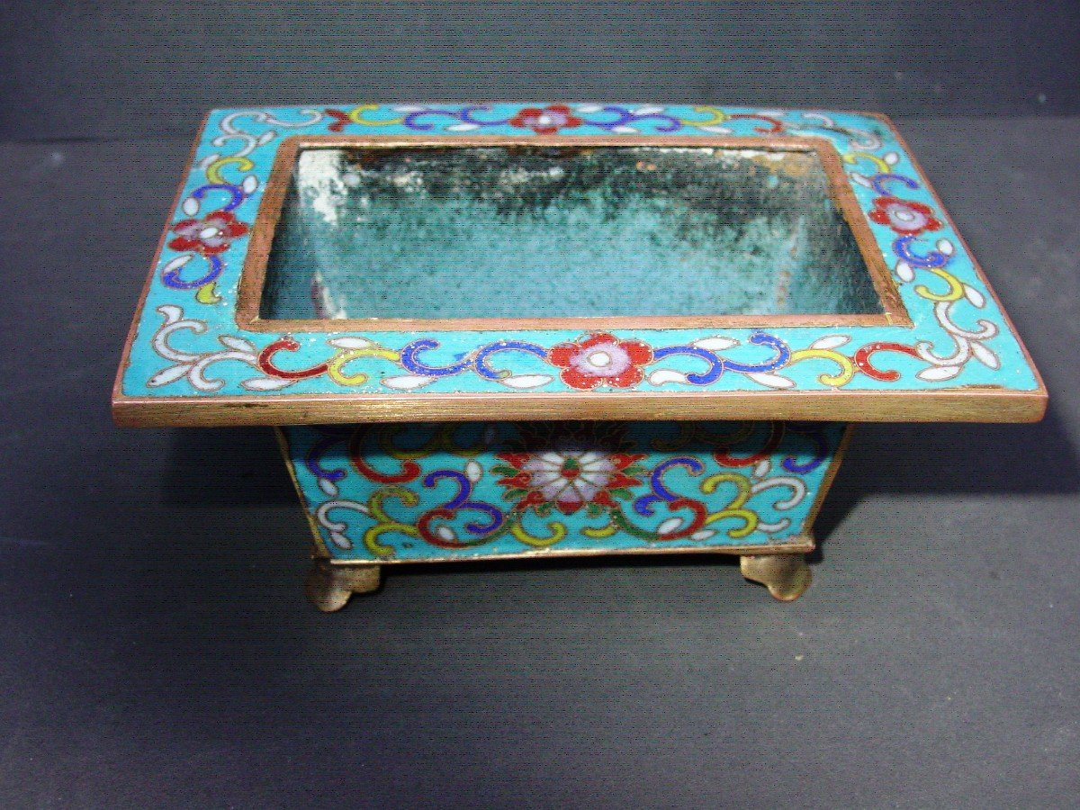 China Small 19th Cloisonne & Golden Qing Planter-photo-3