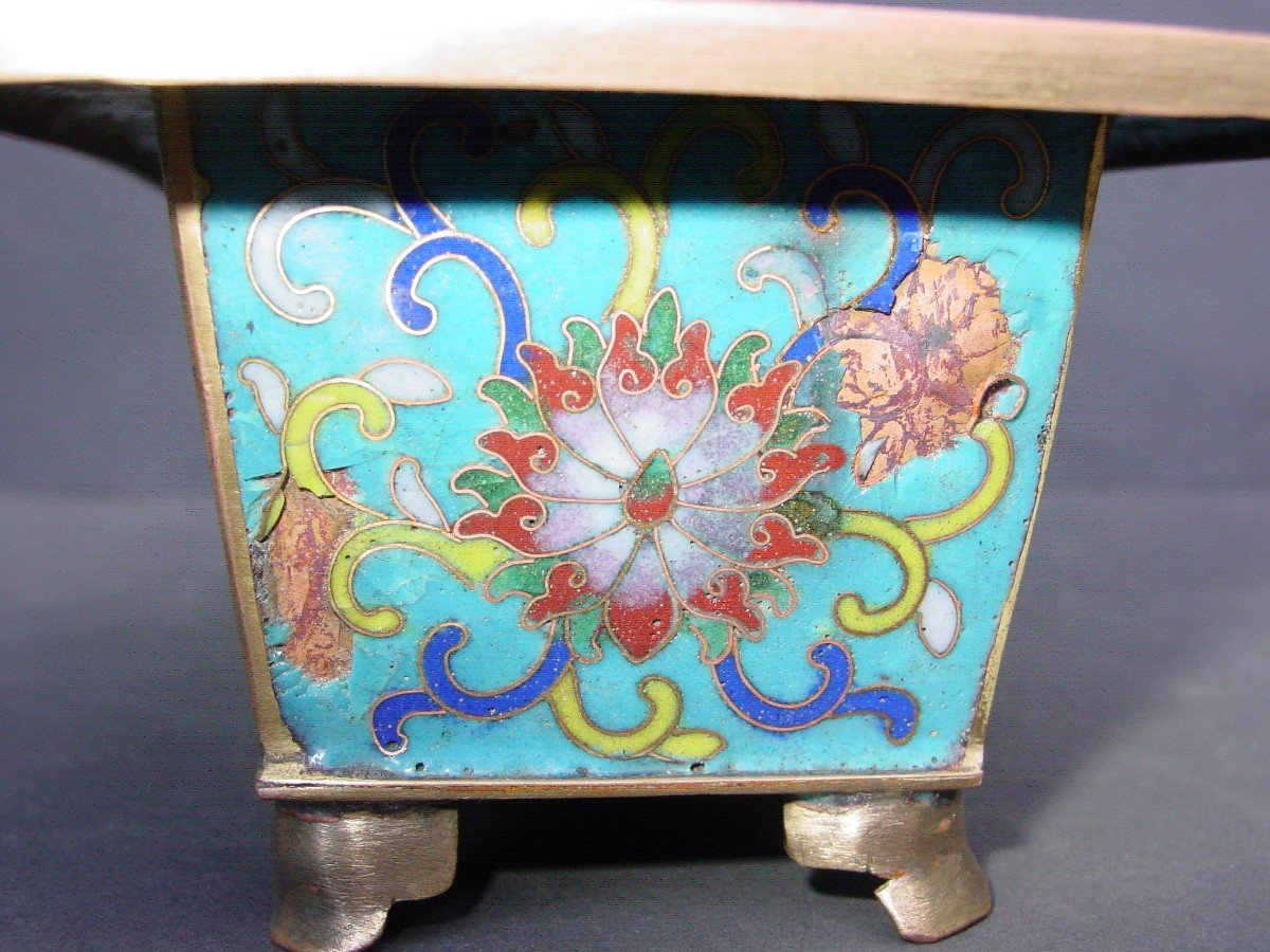 China Small 19th Cloisonne & Golden Qing Planter-photo-2