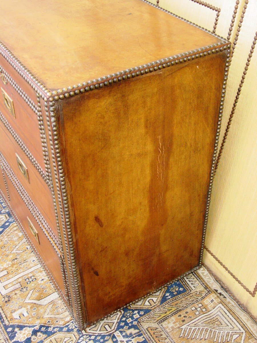 Commode De Marine Anglaise Du 19ème Marouflée De Cuir-photo-3