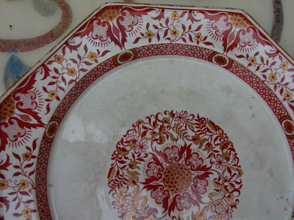 Minton, Octagonal Dish From The 19th Century.-photo-1