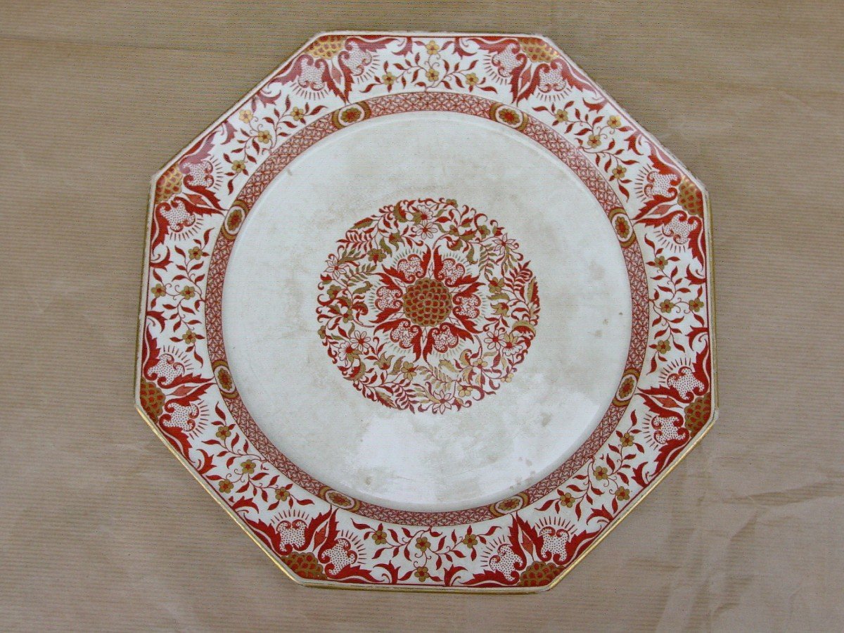 Minton, Octagonal Dish From The 19th Century.