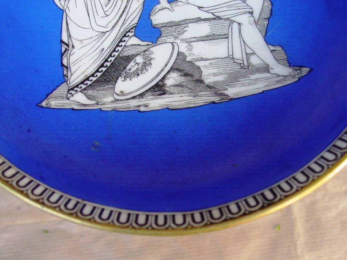 Coupe Porcelaine Décor Néo-grec , Mariage De Raison.....-photo-3