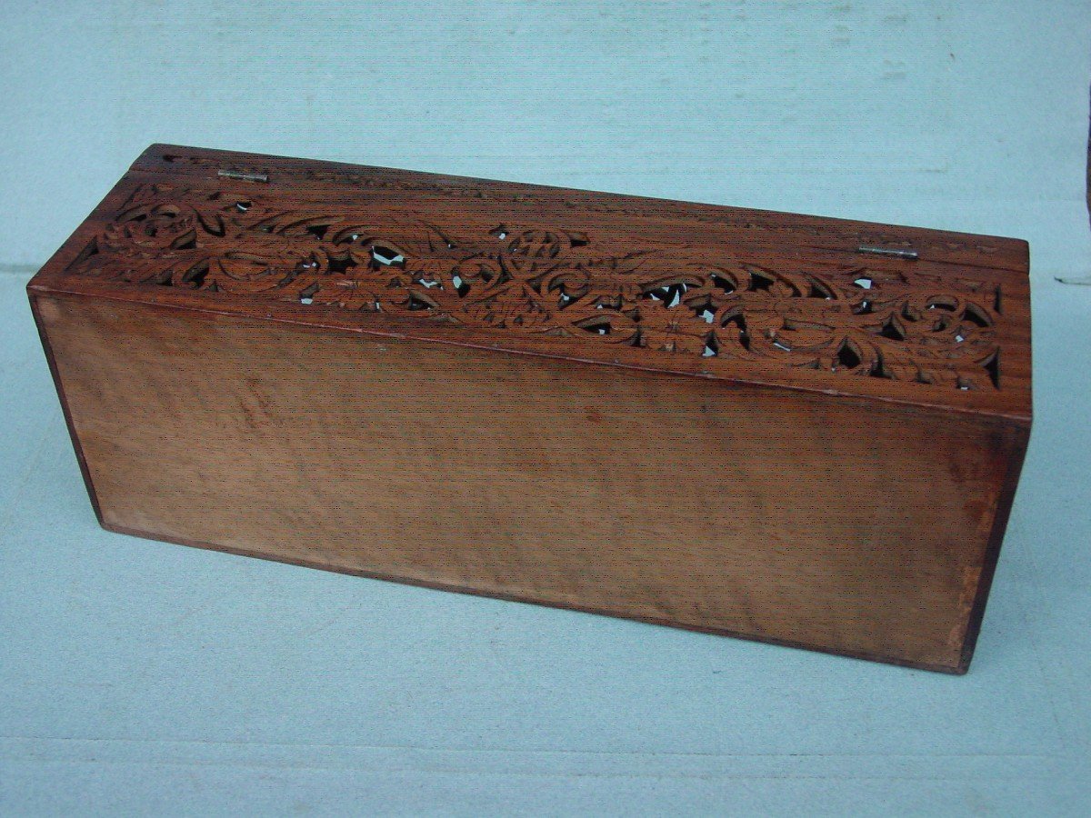 19th Century Openwork Walnut Box-photo-4