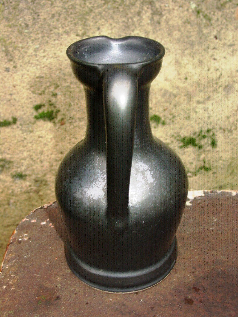 Modern Pitcher In Iridescent Black Ceramic-photo-2