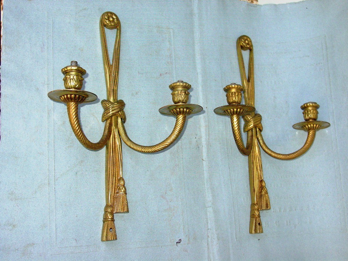 Paire Appliques Style Louis XVI Bronze à Décor De Passementerie