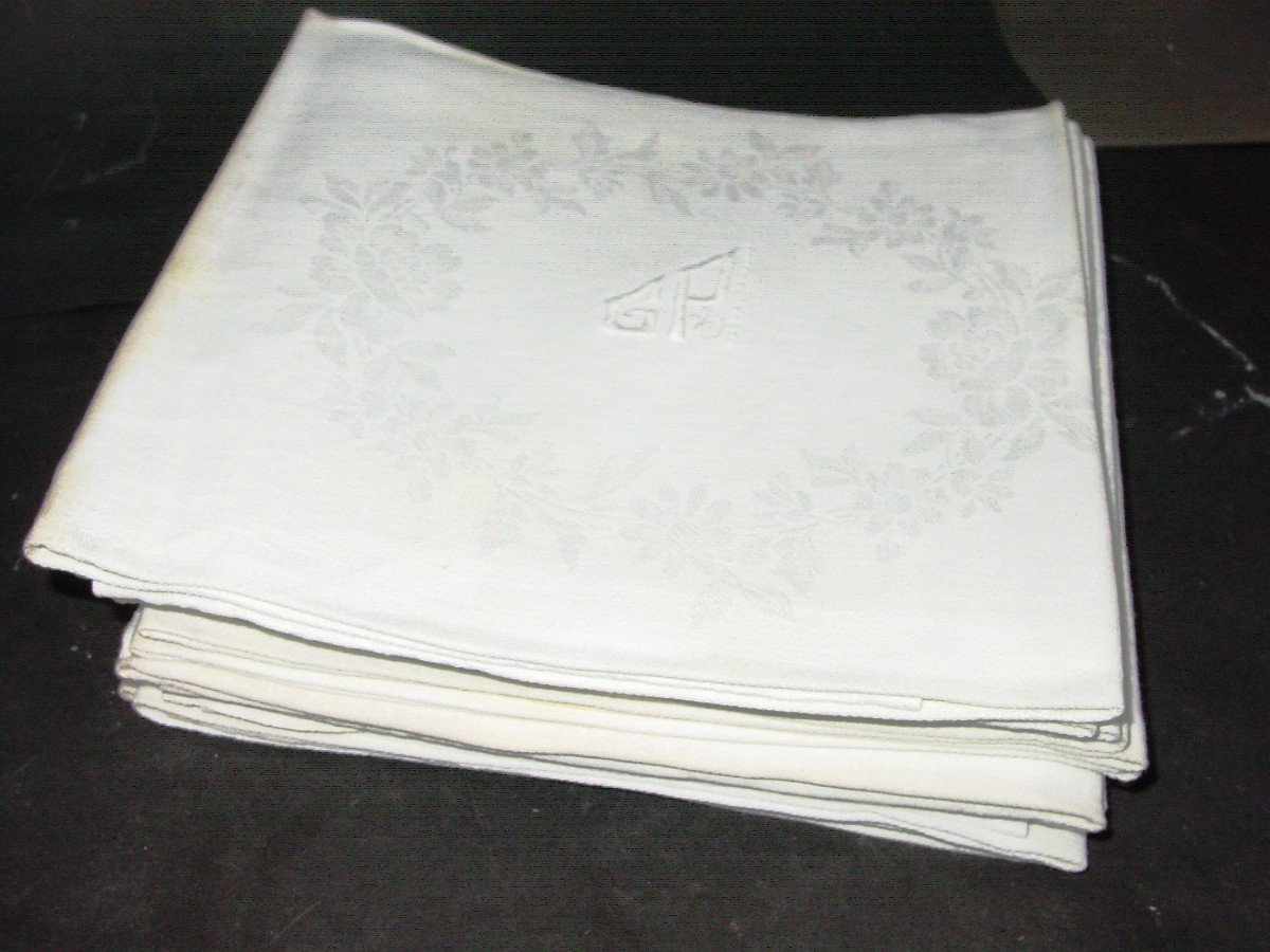 12 Large Napkins In Linen Or Cotton Damask Circa 1900