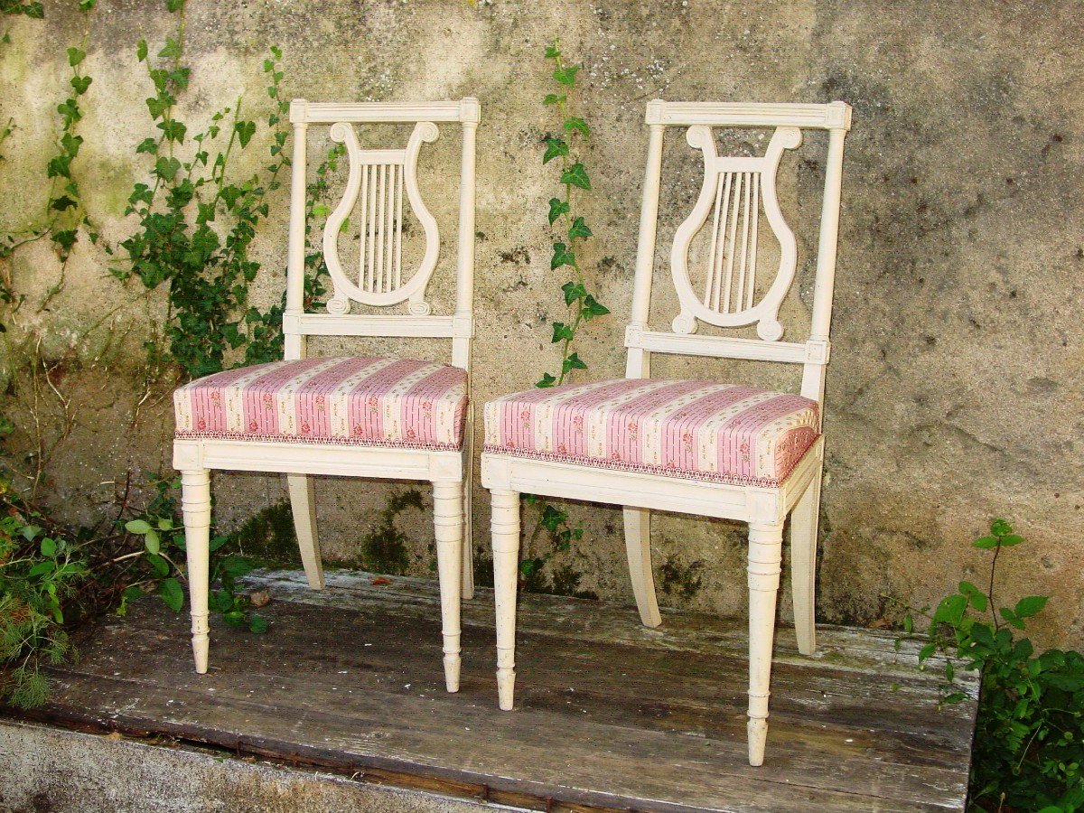 Paire De Chaises Louis XVI En Hêtre d'Aprés Georges Jacob