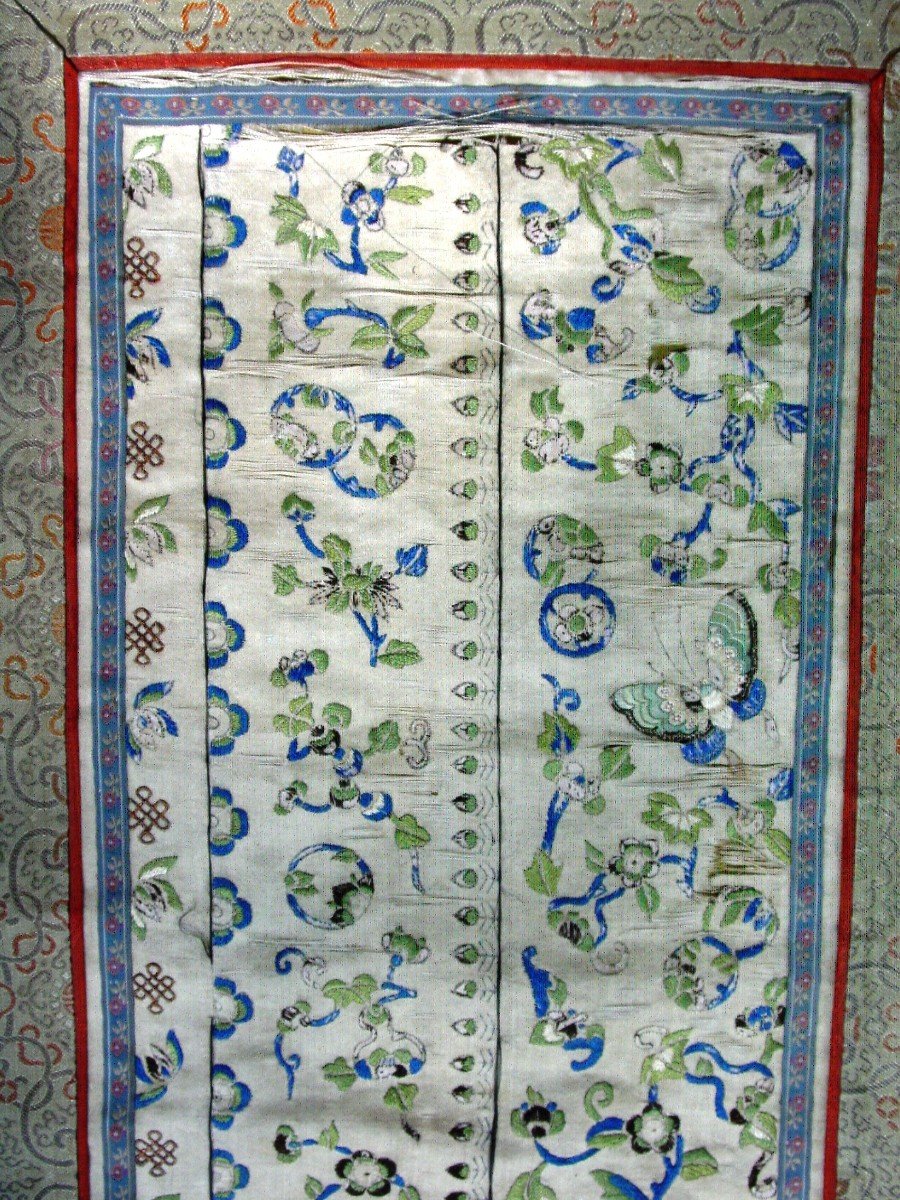 Small Embroidered Silk Panel Ancient China-photo-2