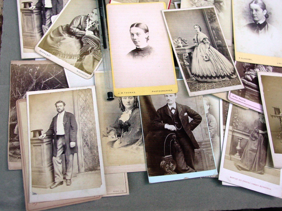 (format 10.3 X 6.3 Cm.) 90 Portraits Of English Bourgeois Around 1885-photo-2