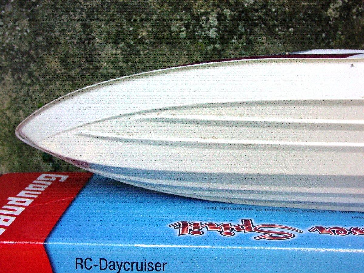 Hors-bord Graupner Silver Spirit Daycruiser-photo-2