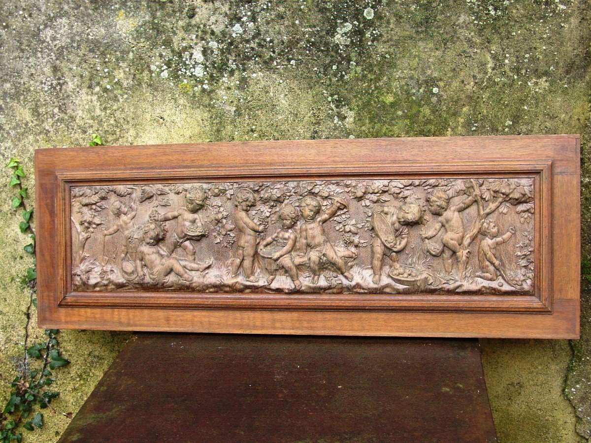 Frise En Bois Traitée En Bas-relief 1890