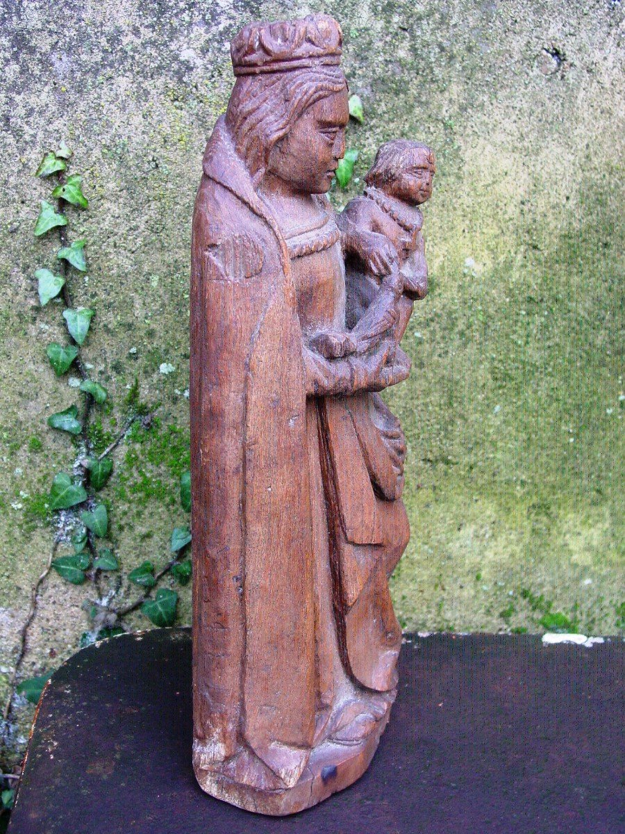 Virgin With Bird And Child Oak-photo-1