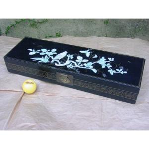 Japan - Large Lacquered Box For Fans Circa 1900-20