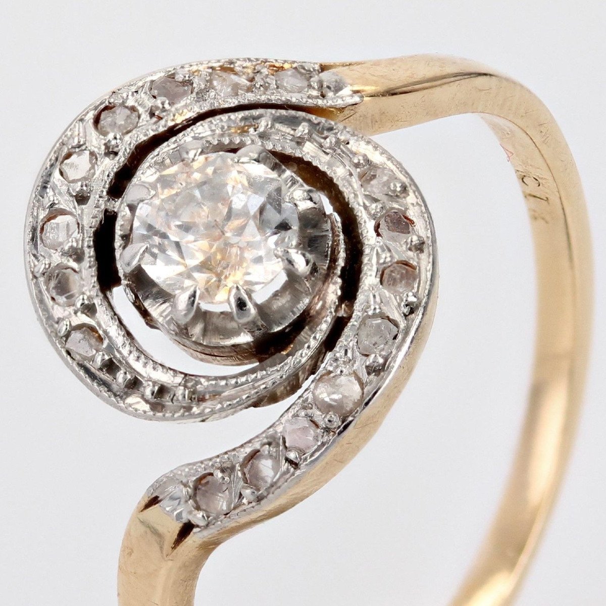 Old Diamond Swirl Ring-photo-3