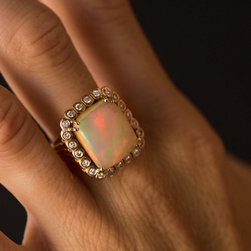 Old Opal And Diamond Ring Vintage - Item 14-202-photo-2
