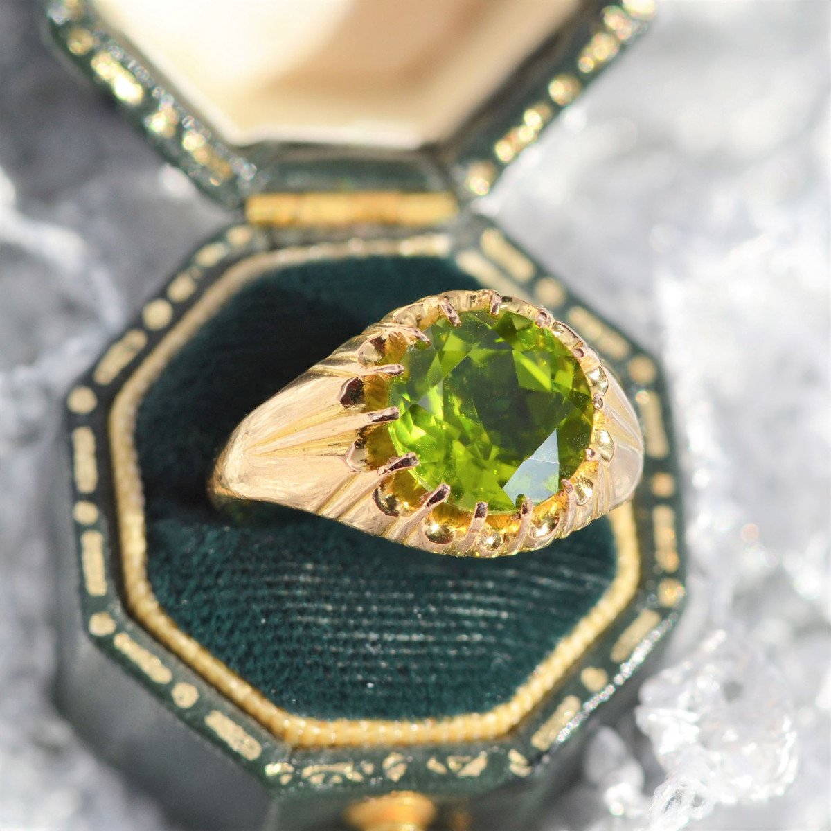 Peridot Gold Vintage Ring-photo-3