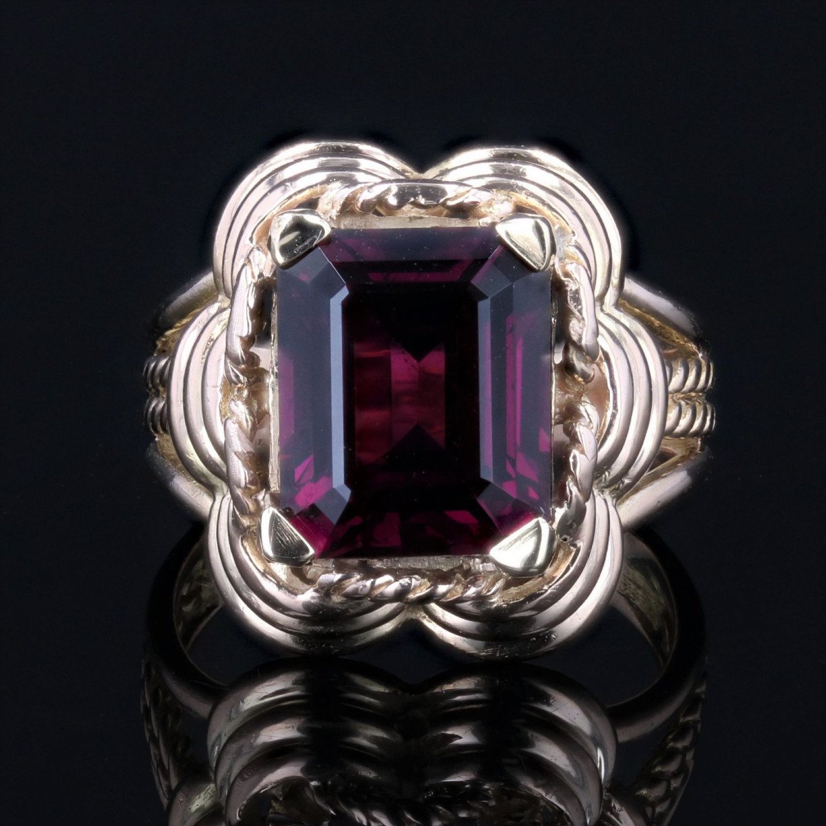 Rhodolite Garnet And Vintage Gold Ring-photo-3