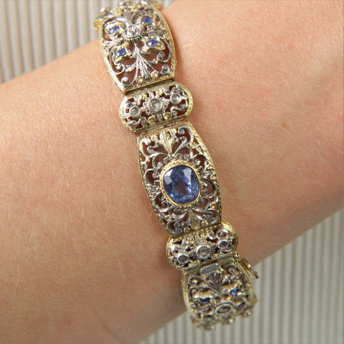 Old Natural Sapphires And Diamonds Lace Bracelet-photo-1