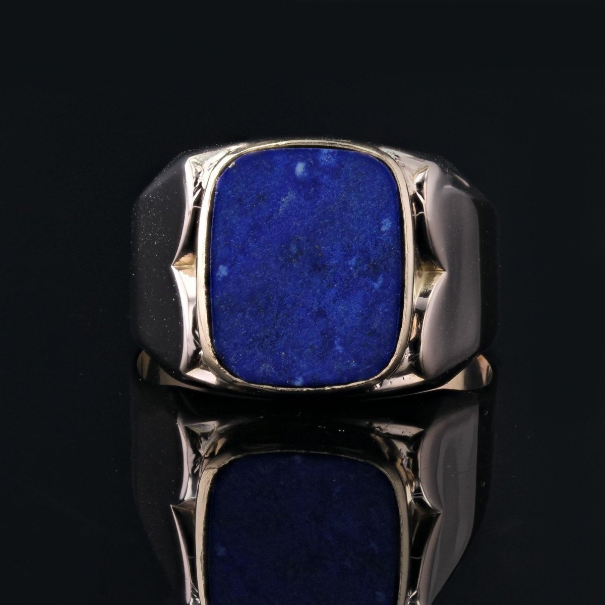 Lapis Lazuli Signet Ring In Yellow Gold-photo-4