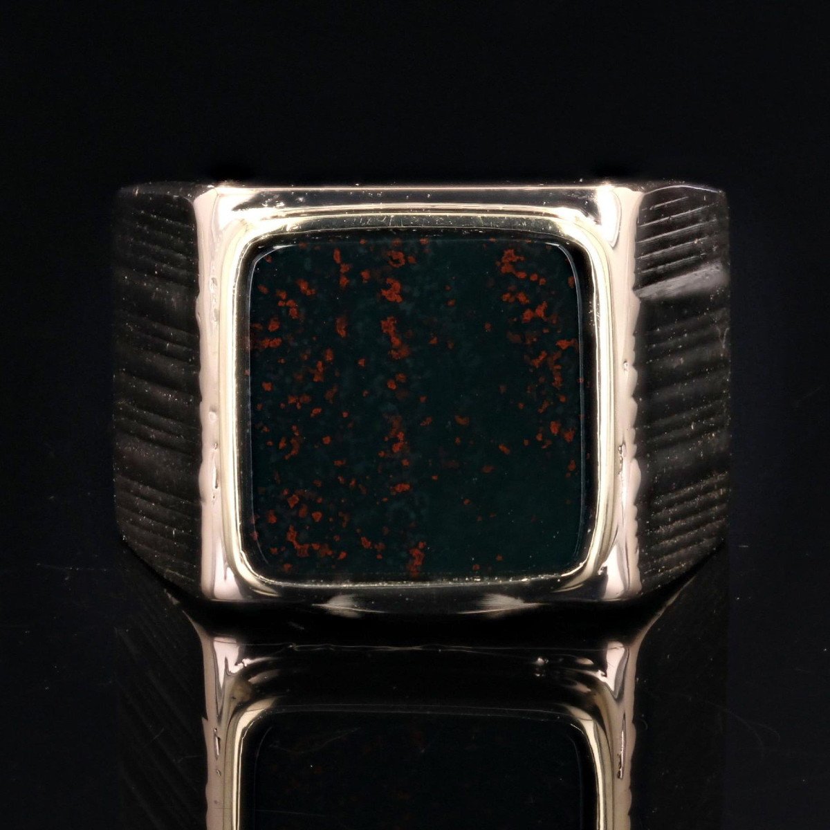 Old Gold And Sanguine Jasper Signet Ring-photo-1