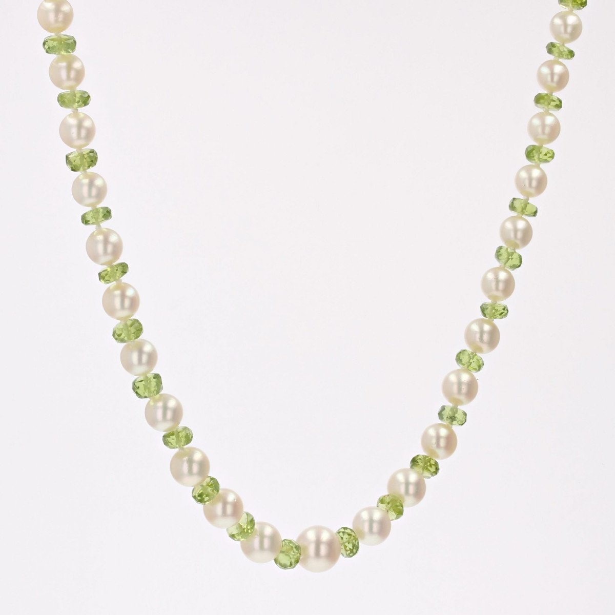 Cultured Pearl And Peridot Pearl Necklace-photo-1