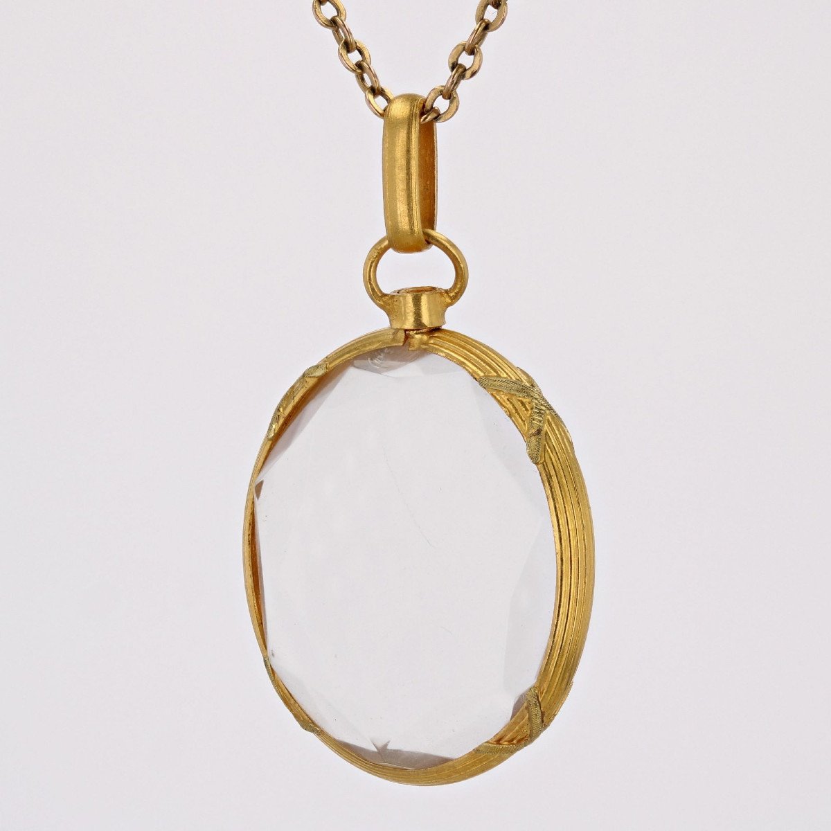 Old Medallion Pendant In Gold And Faceted Glass-photo-3