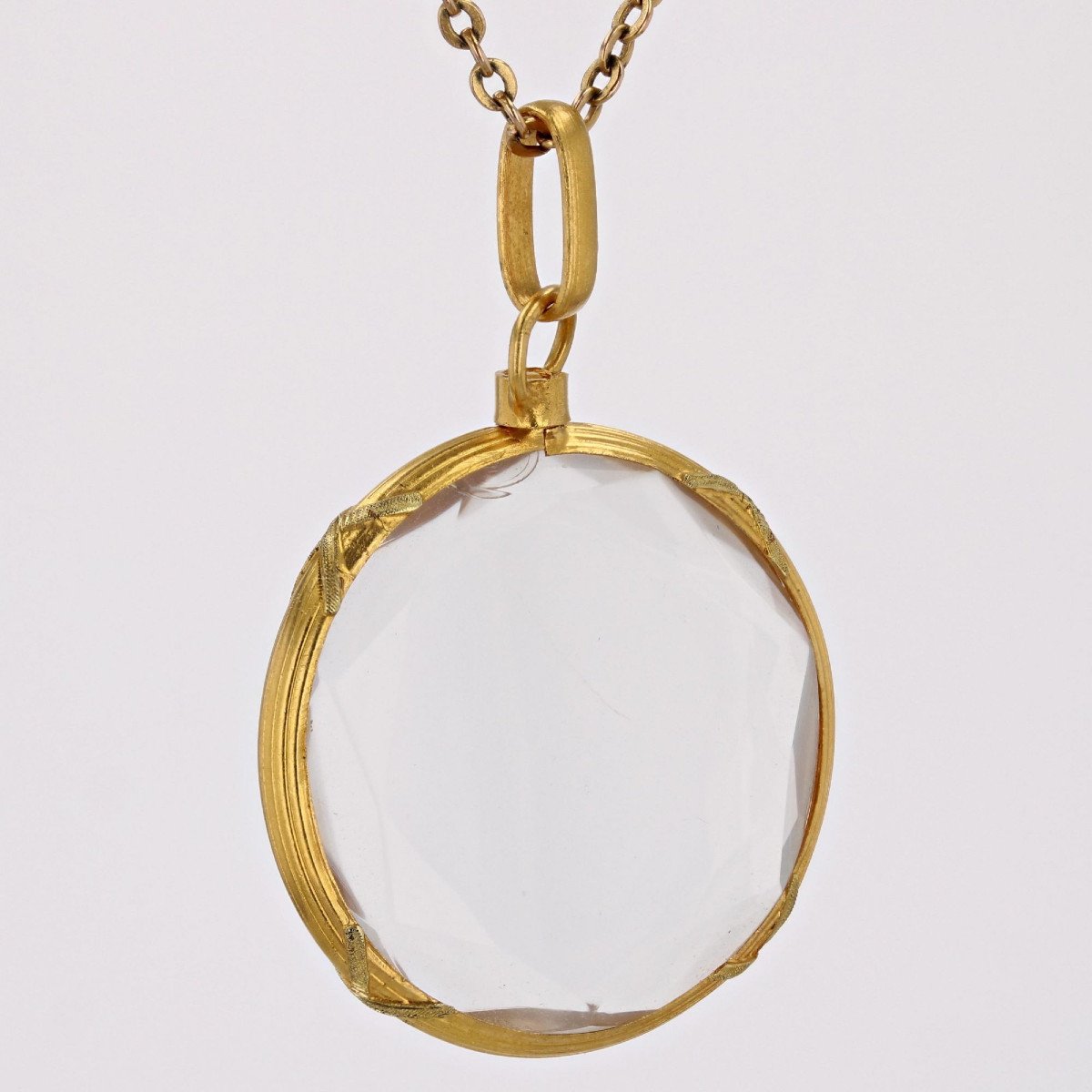 Old Medallion Pendant In Gold And Faceted Glass-photo-4