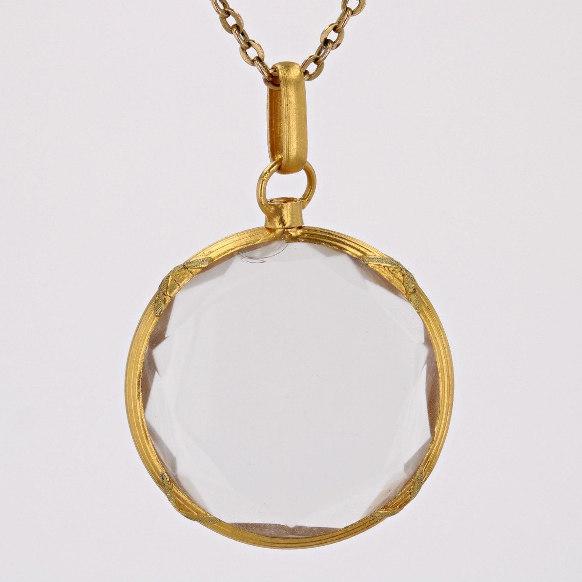 Old Medallion Pendant In Gold And Faceted Glass-photo-4