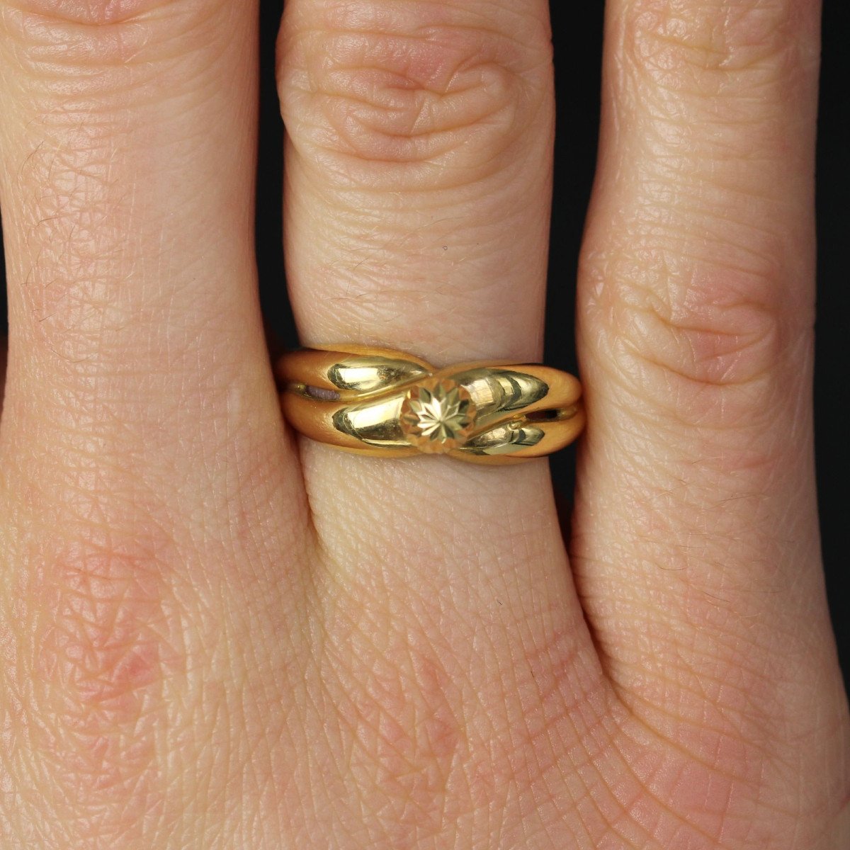 Yellow Gold Ring Interlaced Chiseled Dome-photo-1