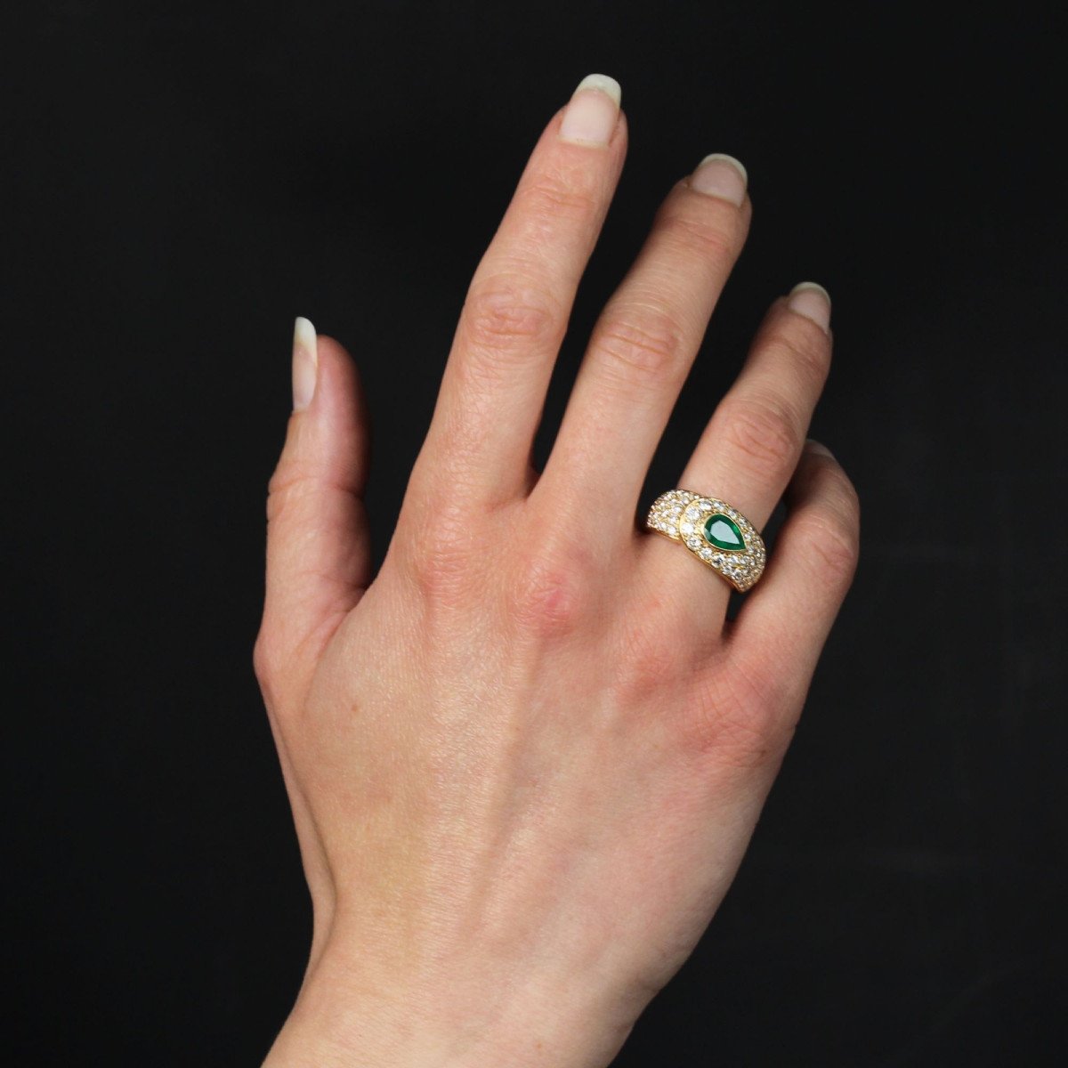 Pear Cut Diamond And Emerald Bangle Ring-photo-4