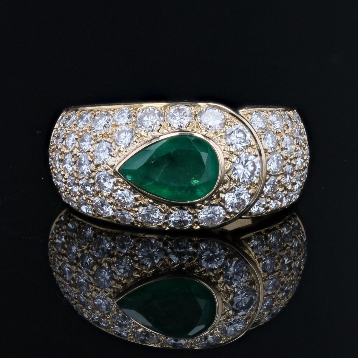 Pear Cut Diamond And Emerald Bangle Ring-photo-1