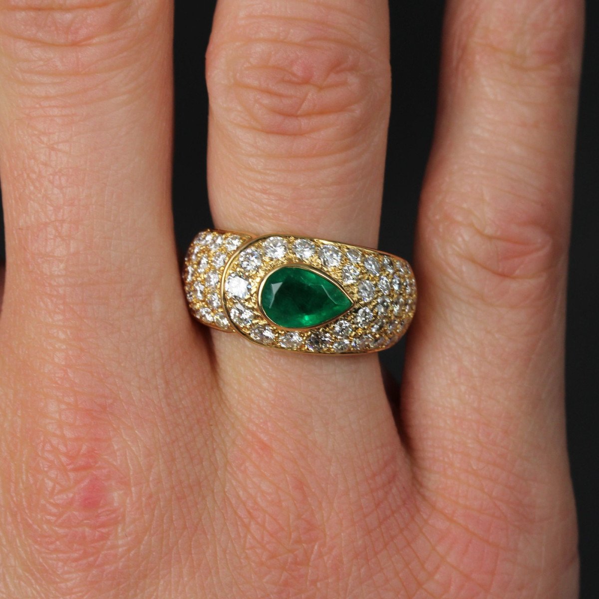 Pear Cut Diamond And Emerald Bangle Ring-photo-2
