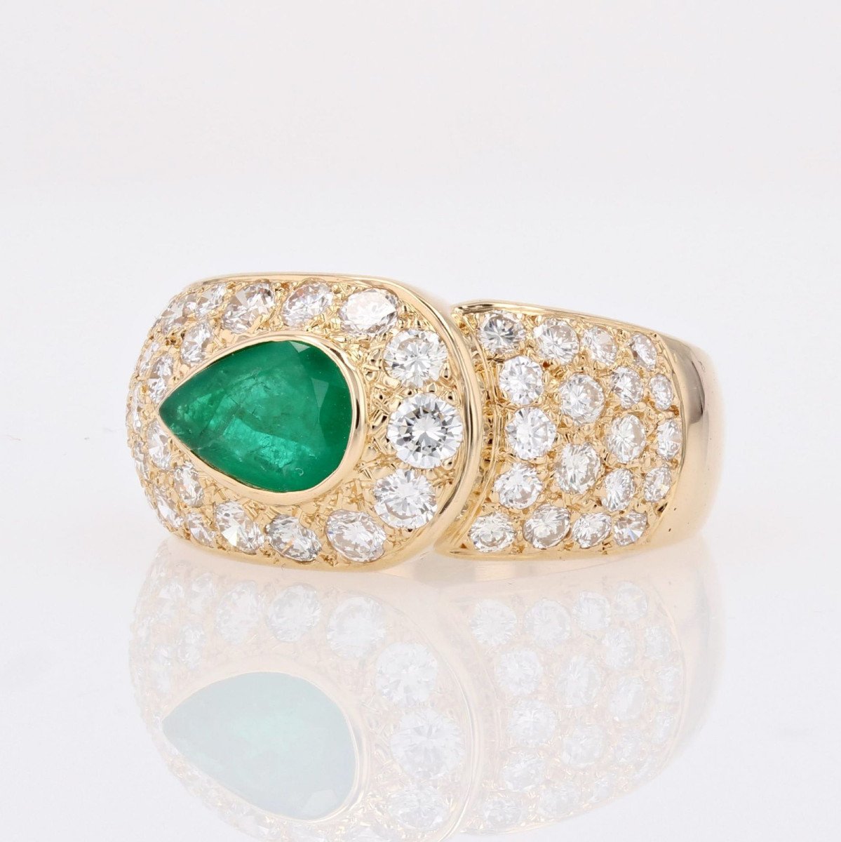 Pear Cut Diamond And Emerald Bangle Ring-photo-4