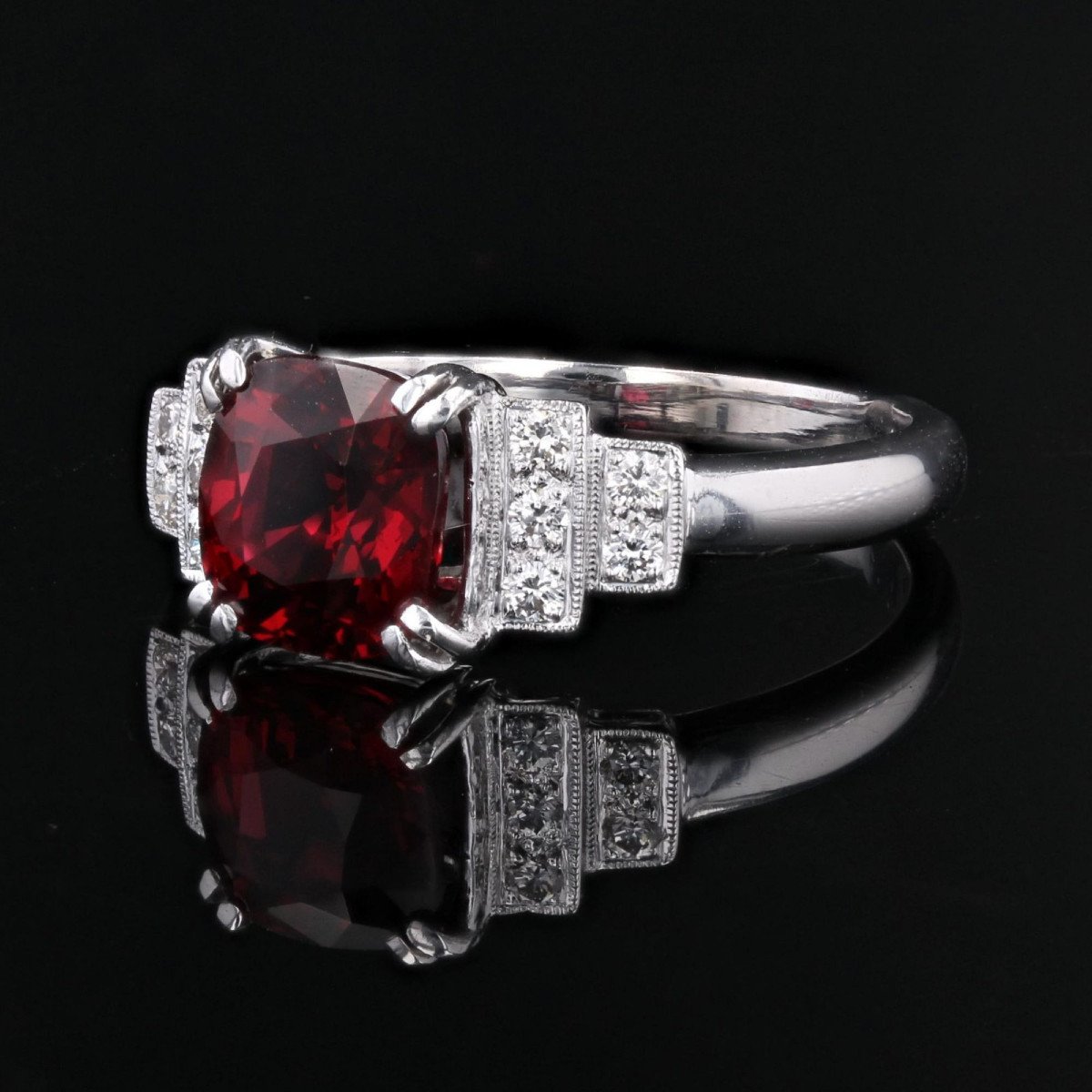 Bague Spinelle Rouge Coussin Naturel Et Diamants-photo-3