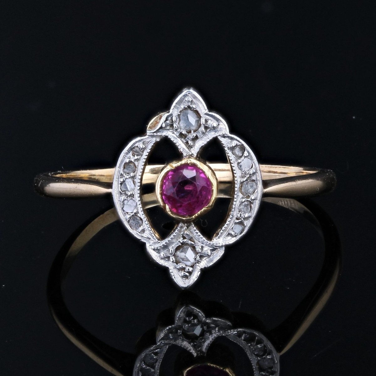 Bague Ancienne Rubis Et Diamants Taillés En Rose-photo-1