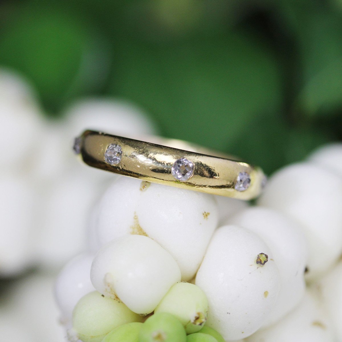 Antique Yellow Gold And Diamond Cushion Wedding Ring-photo-3