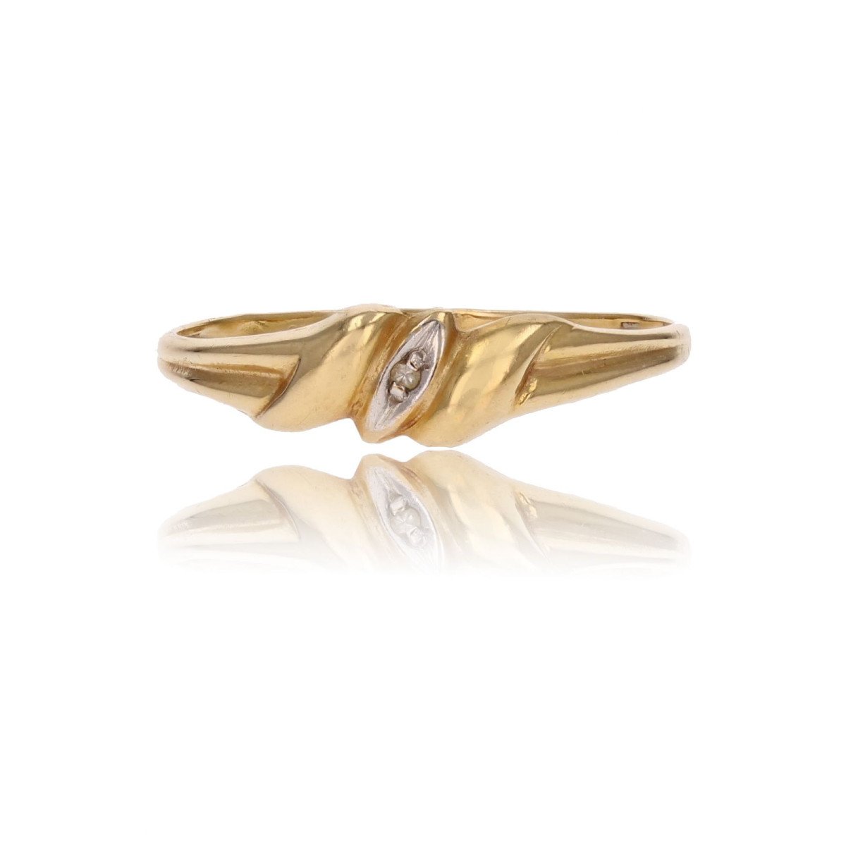 Fine Pre-owned Yellow Gold Diamond Ring