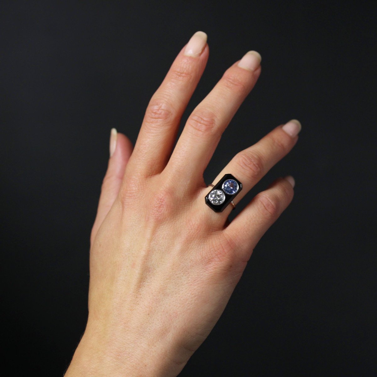 Art Deco Onyx Diamond And Sapphire Ring-photo-4