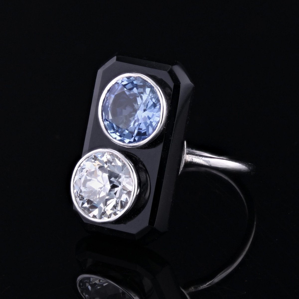 Art Deco Onyx Diamond And Sapphire Ring-photo-3