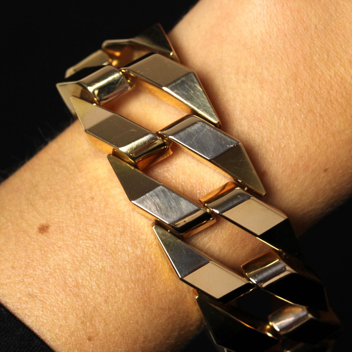 Geometric Gold Curb Bracelet-photo-2