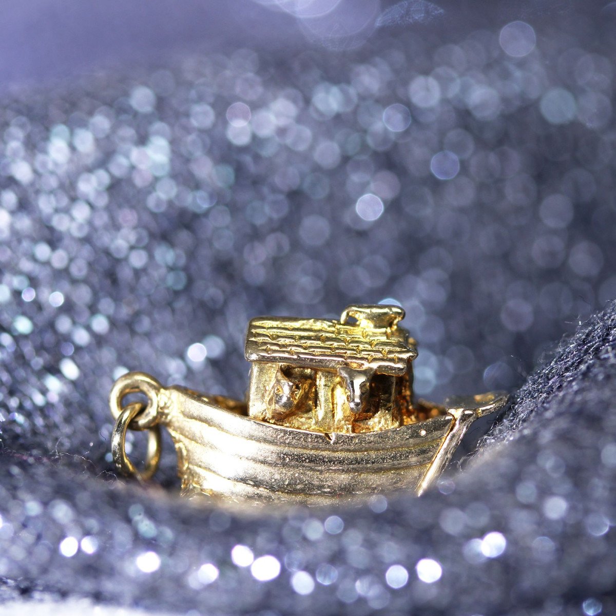 Noah's Ark Charm Yellow Gold-photo-3