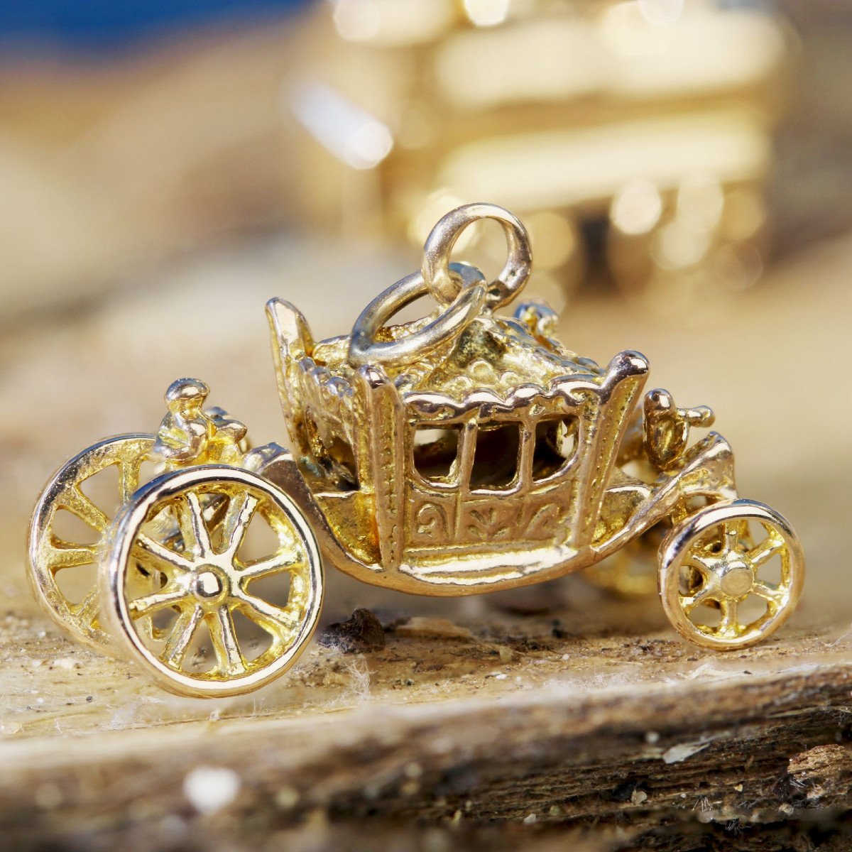 Yellow Gold Carriage Charm-photo-3