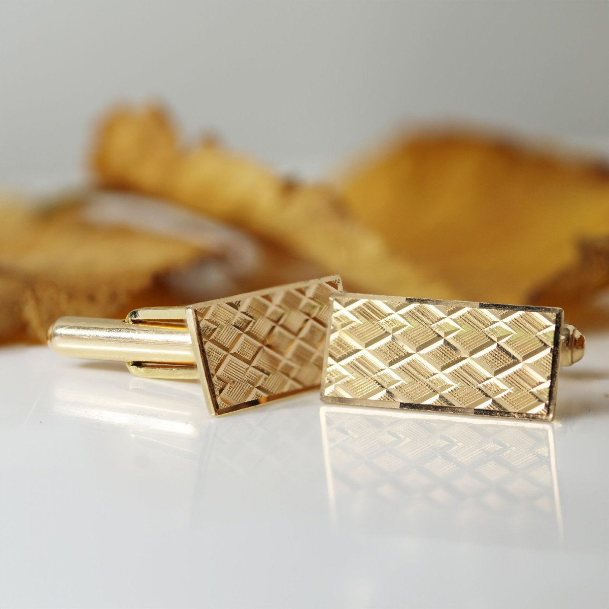 Chiseled Gold Cufflinks-photo-2