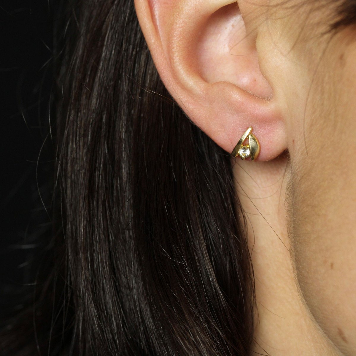 Yellow Gold Stud Earrings With White Stones-photo-2