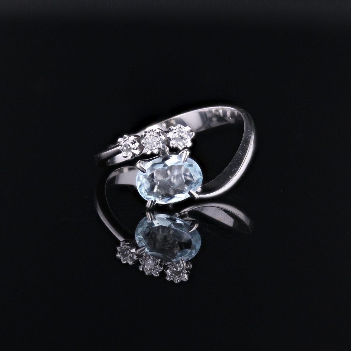 Vintage Aquamarine And Diamond Ring-photo-1