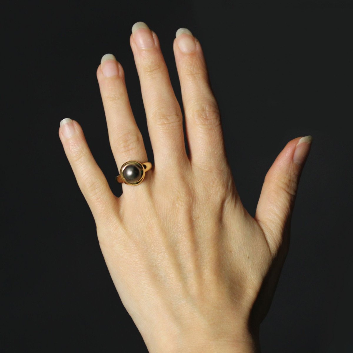 Grey Pearl And Yellow Gold Ring-photo-2