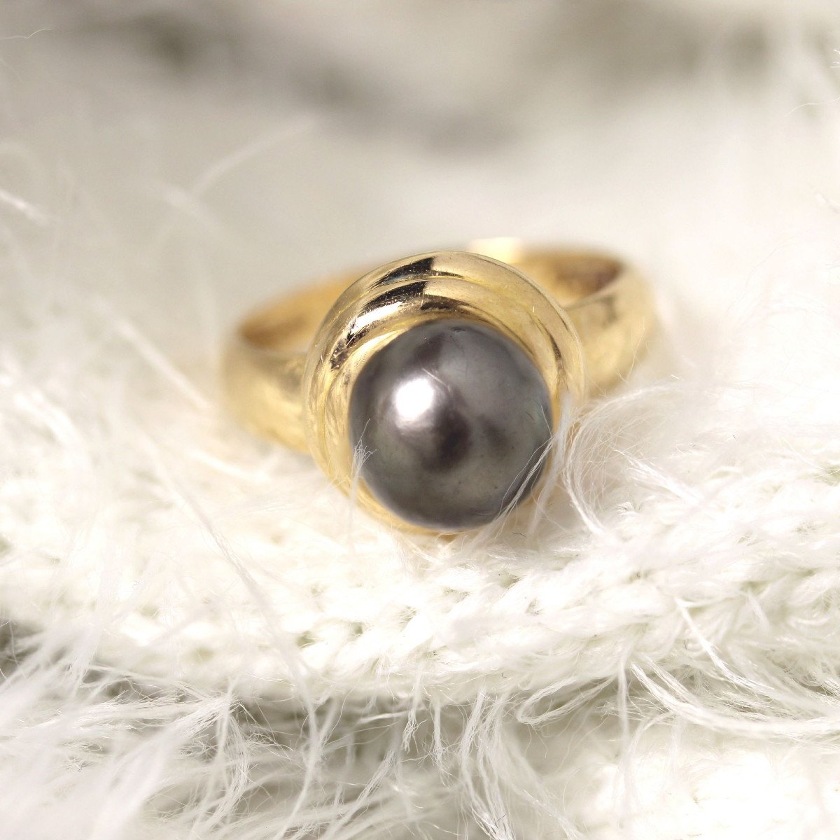 Grey Pearl And Yellow Gold Ring-photo-3