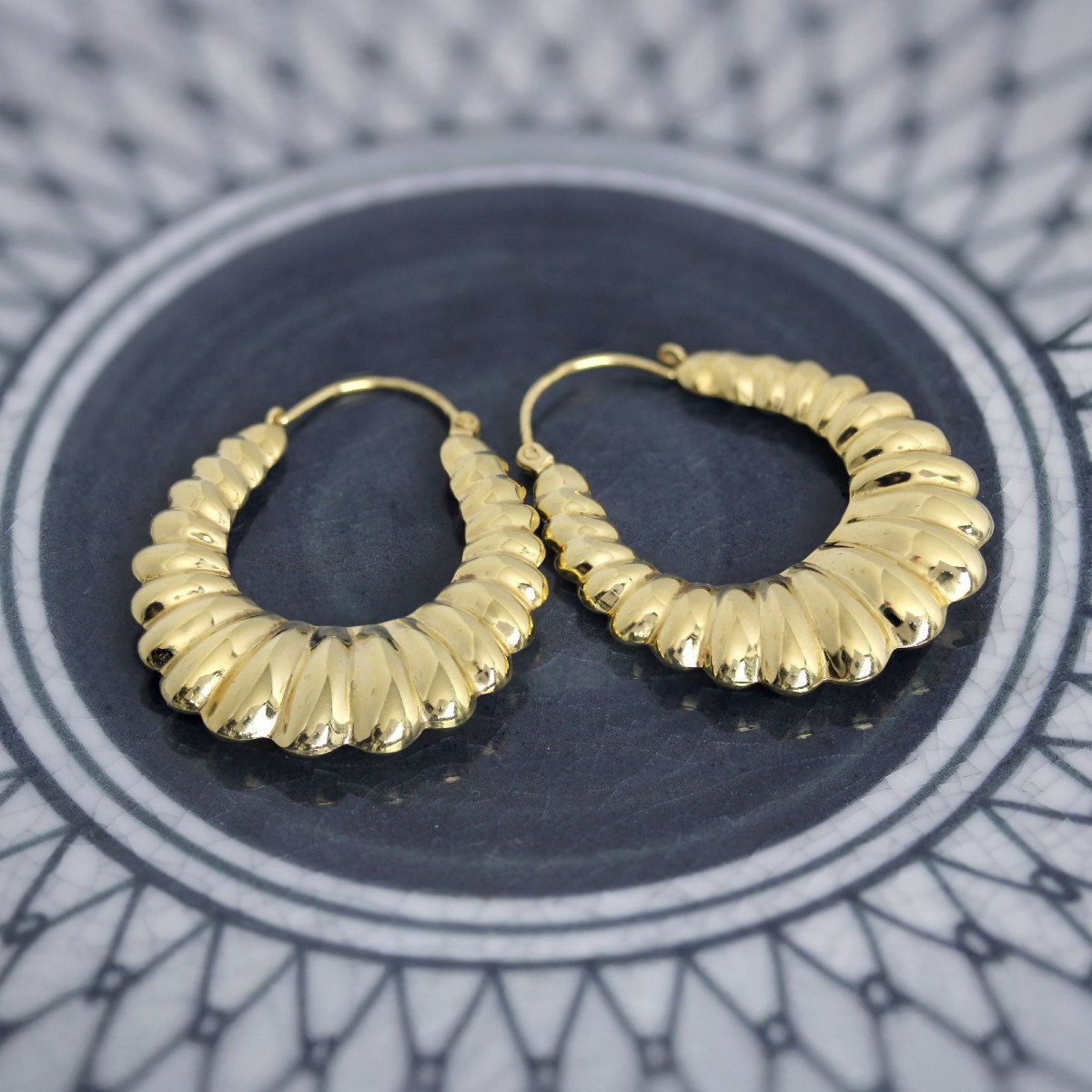 Large Creole Earrings In Yellow Gold With Godronné-photo-3