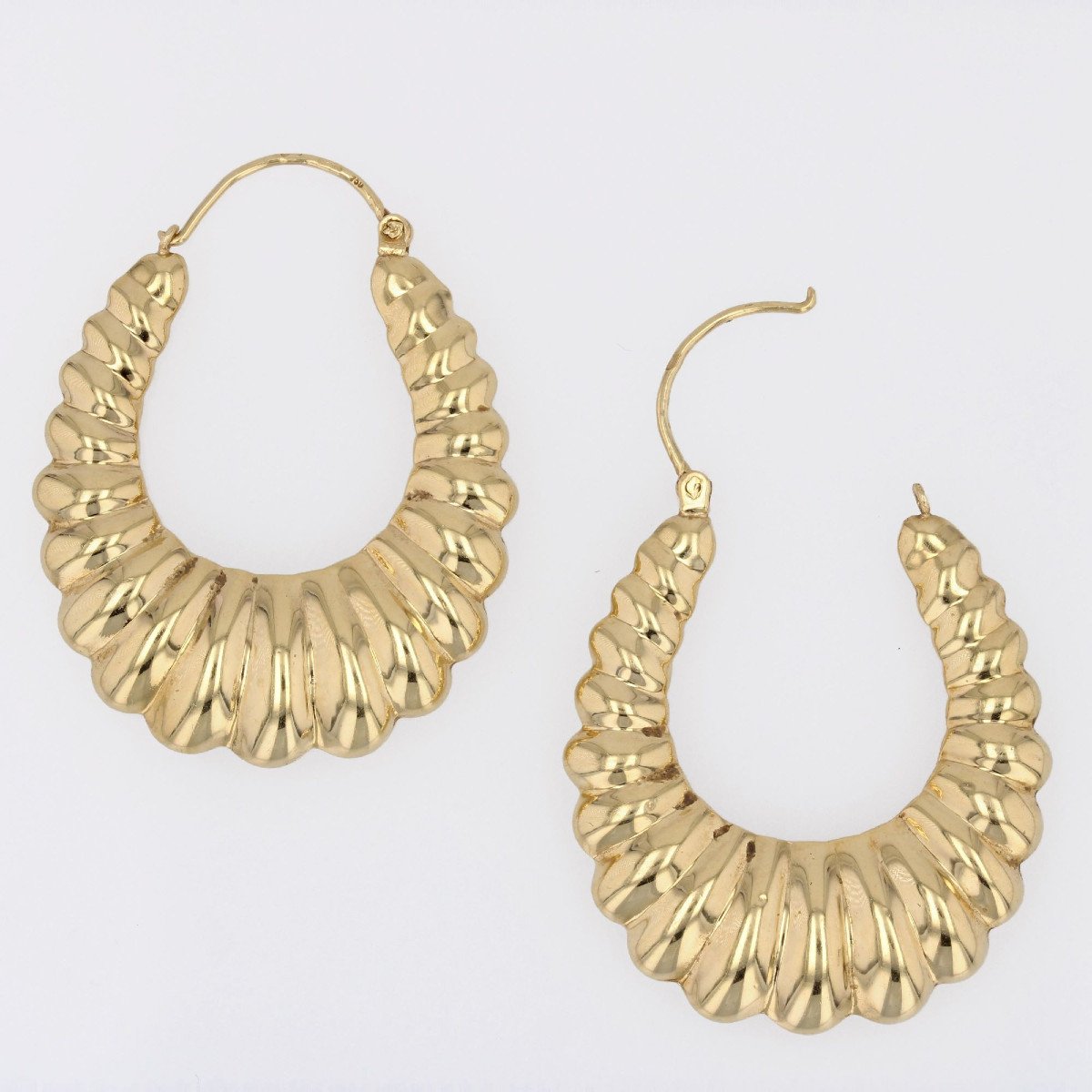 Large Creole Earrings In Yellow Gold With Godronné-photo-5